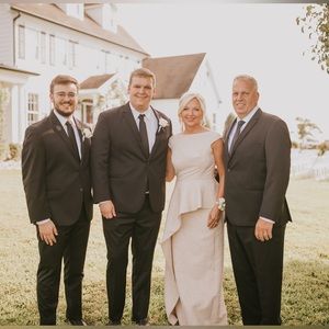 Meet your Posher, Leslie